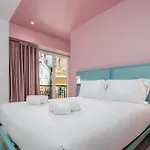Hostel Boavista 83 *
